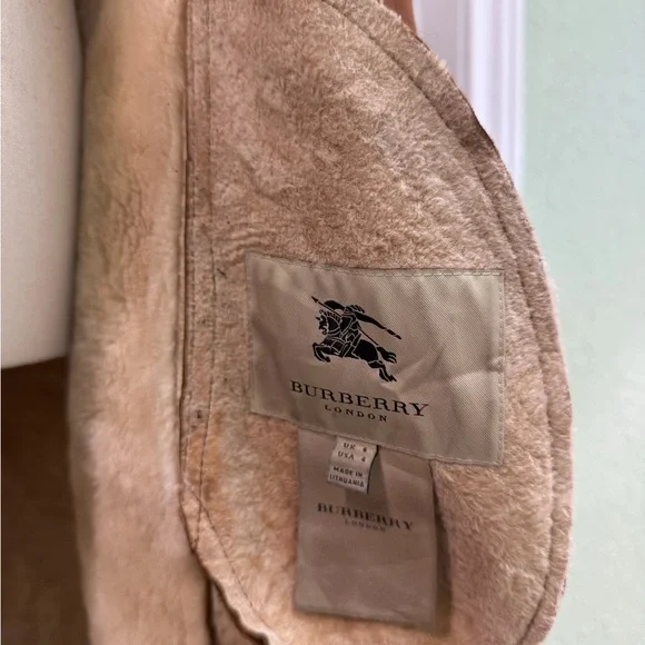 Burberry Sheepskin Penneylane Coat - Picture 5 of 9